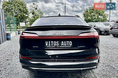 Позашляховик / Кросовер Audi e-tron Sportback 2021 в 