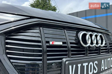 Позашляховик / Кросовер Audi e-tron Sportback 2021 в 