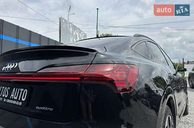 Позашляховик / Кросовер Audi e-tron Sportback 2021 в 