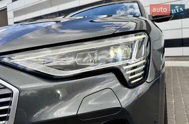 Внедорожник / Кроссовер Audi e-tron Sportback 2021 в 