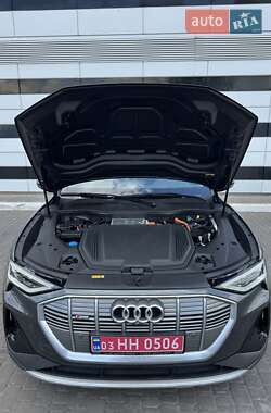 Внедорожник / Кроссовер Audi e-tron Sportback 2021 в 