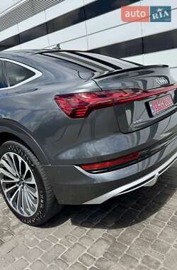 Внедорожник / Кроссовер Audi e-tron Sportback 2021 в 