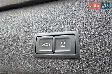 Внедорожник / Кроссовер Audi e-tron Sportback 2021 в 