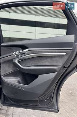 Внедорожник / Кроссовер Audi e-tron Sportback 2021 в 