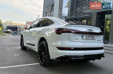 Позашляховик / Кросовер Audi e-tron Sportback 2020 в 