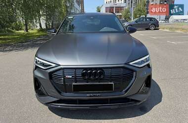 Позашляховик / Кросовер Audi e-tron Sportback 2023 в 