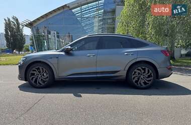 Позашляховик / Кросовер Audi e-tron Sportback 2023 в 