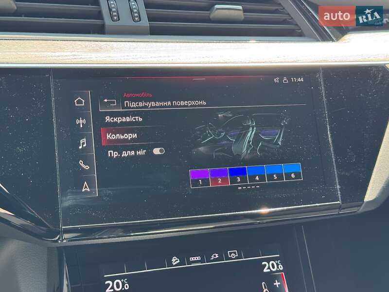 Внедорожник / Кроссовер Audi e-tron Sportback 2023 в Киеве фото 50 Внедорожник / Кроссовер Audi e-tron Sportback 2023 в Киеве