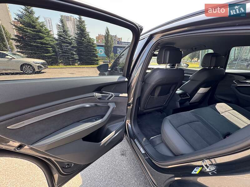 Внедорожник / Кроссовер Audi e-tron Sportback 2023 в Киеве фото 63 Внедорожник / Кроссовер Audi e-tron Sportback 2023 в Киеве