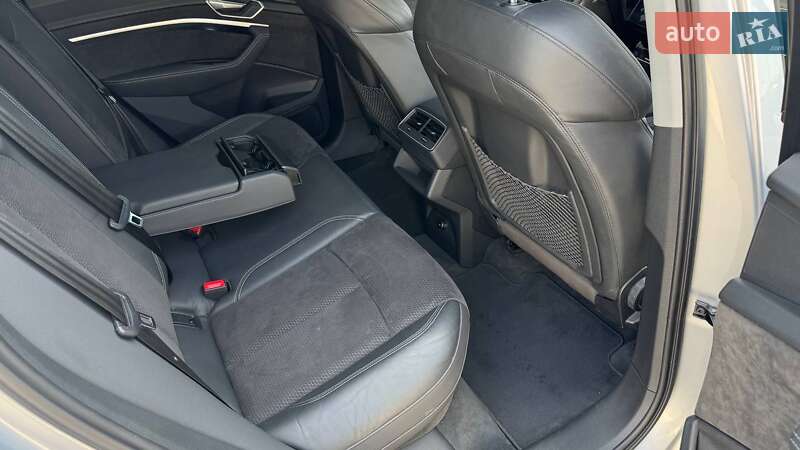 Внедорожник / Кроссовер Audi e-tron Sportback 2020 в Львове фото 36 Внедорожник / Кроссовер Audi e-tron Sportback 2020 в Львове