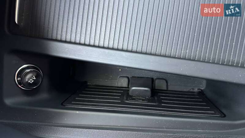 Внедорожник / Кроссовер Audi e-tron Sportback 2020 в Львове фото 46 Внедорожник / Кроссовер Audi e-tron Sportback 2020 в Львове