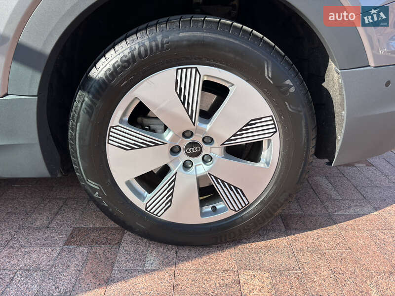Внедорожник / Кроссовер Audi e-tron Sportback 2021 в Киеве