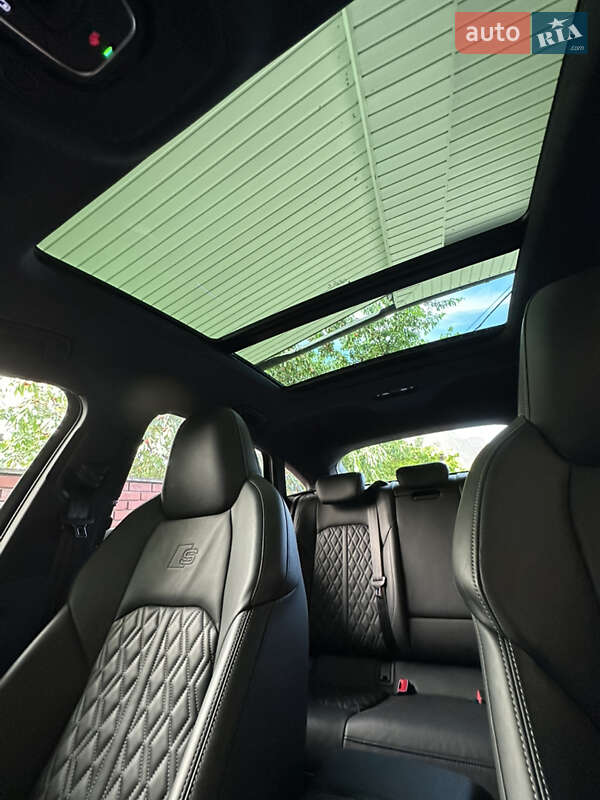 Позашляховик / Кросовер Audi e-tron Sportback 2021 в Чернівцях