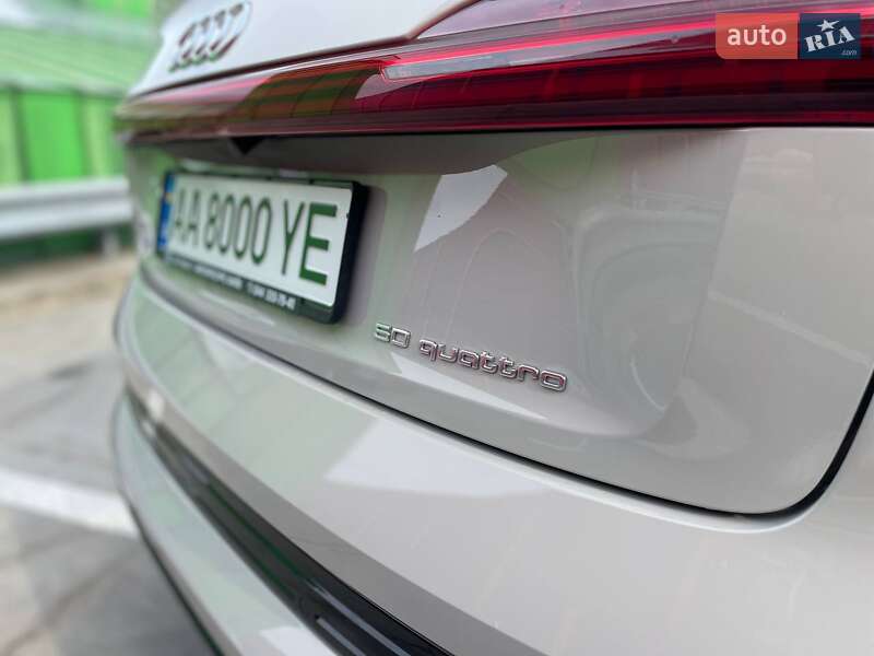 Внедорожник / Кроссовер Audi e-tron Sportback 2021 в Киеве