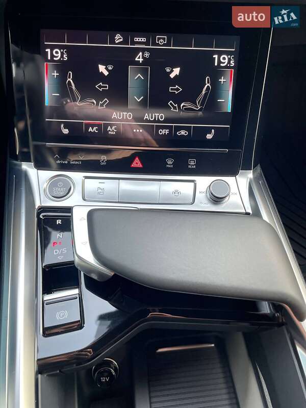Внедорожник / Кроссовер Audi e-tron Sportback 2021 в Киеве