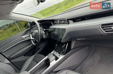 Внедорожник / Кроссовер Audi e-tron Sportback 2020 в 