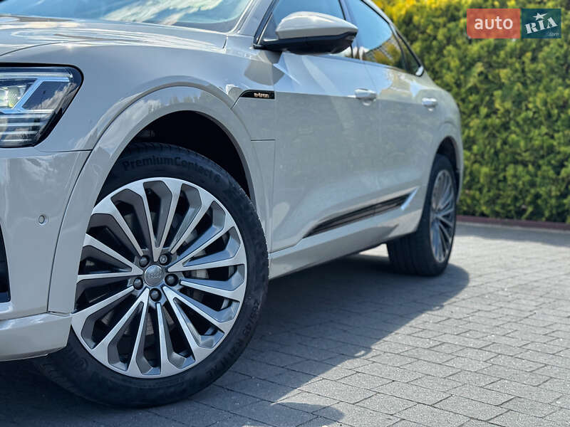 Внедорожник / Кроссовер Audi e-tron Sportback 2020 в Стрые