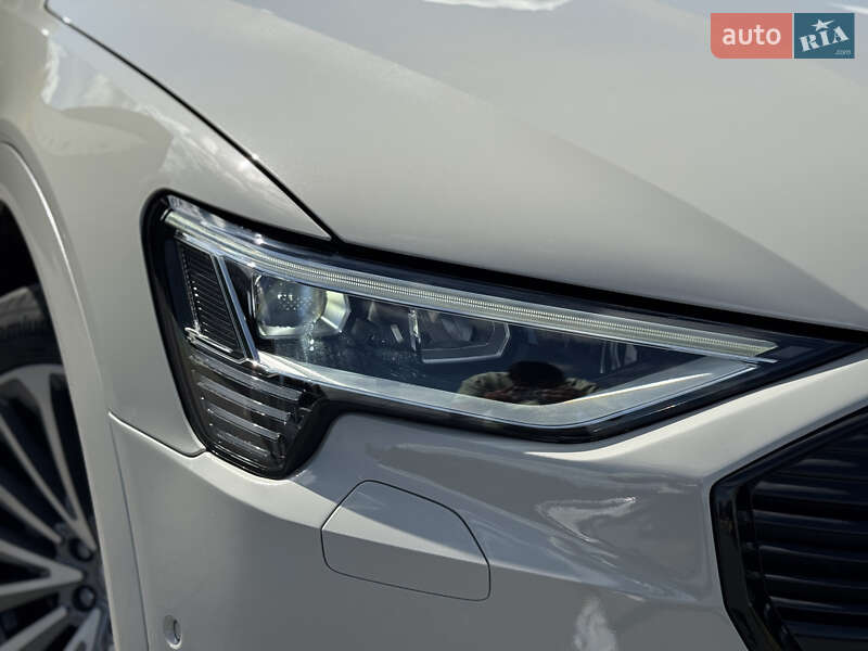 Внедорожник / Кроссовер Audi e-tron Sportback 2020 в Стрые
