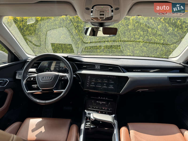 Внедорожник / Кроссовер Audi e-tron Sportback 2020 в Стрые