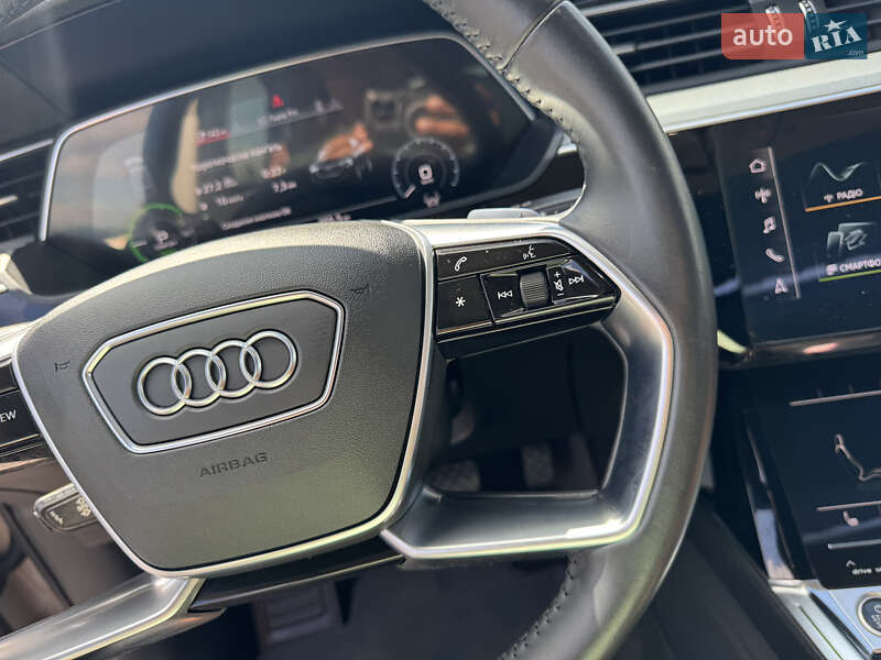 Внедорожник / Кроссовер Audi e-tron Sportback 2020 в Стрые