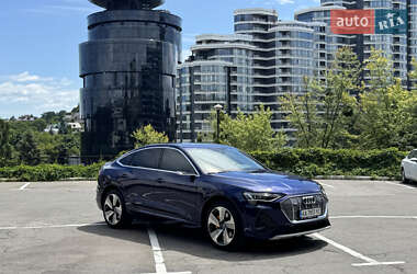 Позашляховик / Кросовер Audi e-tron Sportback 2020 в Києві