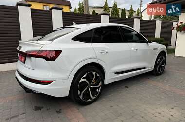Внедорожник / Кроссовер Audi e-tron Sportback 2022 в 
