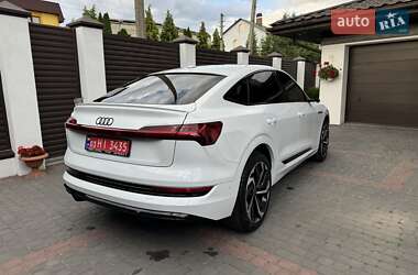 Внедорожник / Кроссовер Audi e-tron Sportback 2022 в 