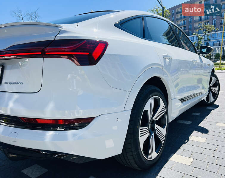 Внедорожник / Кроссовер Audi e-tron Sportback 2020 в Ужгороде