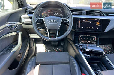 Внедорожник / Кроссовер Audi e-tron Sportback 2020 в 
