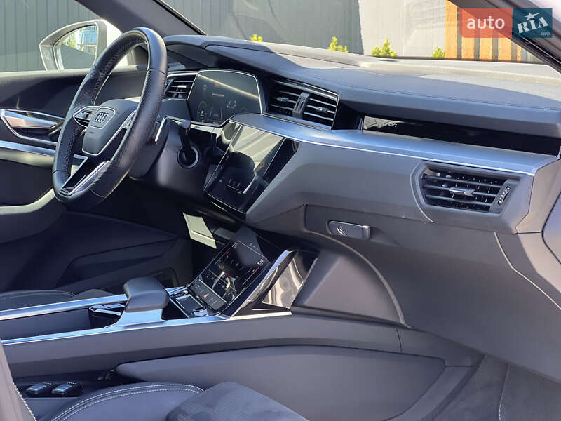 Внедорожник / Кроссовер Audi e-tron Sportback 2020 в Ужгороде
