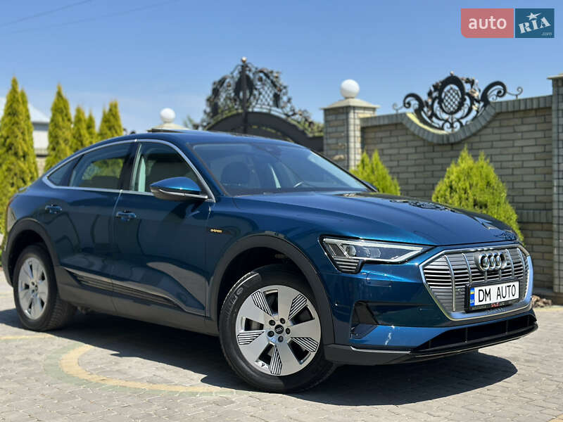 Позашляховик / Кросовер Audi e-tron Sportback 2021 в Тернополі