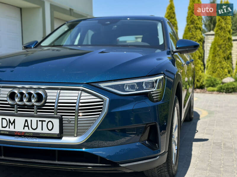 Позашляховик / Кросовер Audi e-tron Sportback 2021 в Тернополі