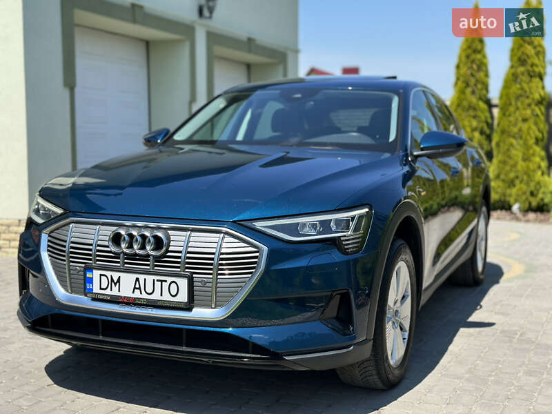 Позашляховик / Кросовер Audi e-tron Sportback 2021 в Тернополі