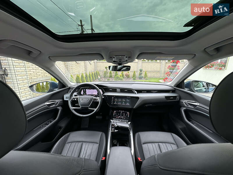 Позашляховик / Кросовер Audi e-tron Sportback 2021 в Тернополі