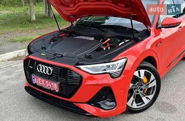 Внедорожник / Кроссовер Audi e-tron Sportback 2021 в 