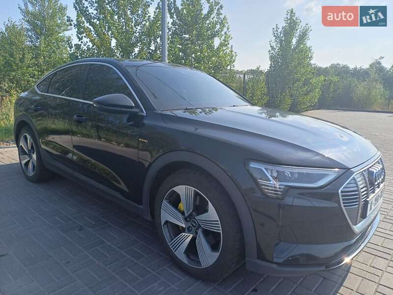 Внедорожник / Кроссовер Audi e-tron Sportback 2020 в Днепре