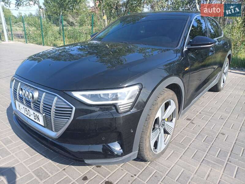 Внедорожник / Кроссовер Audi e-tron Sportback 2020 в Днепре