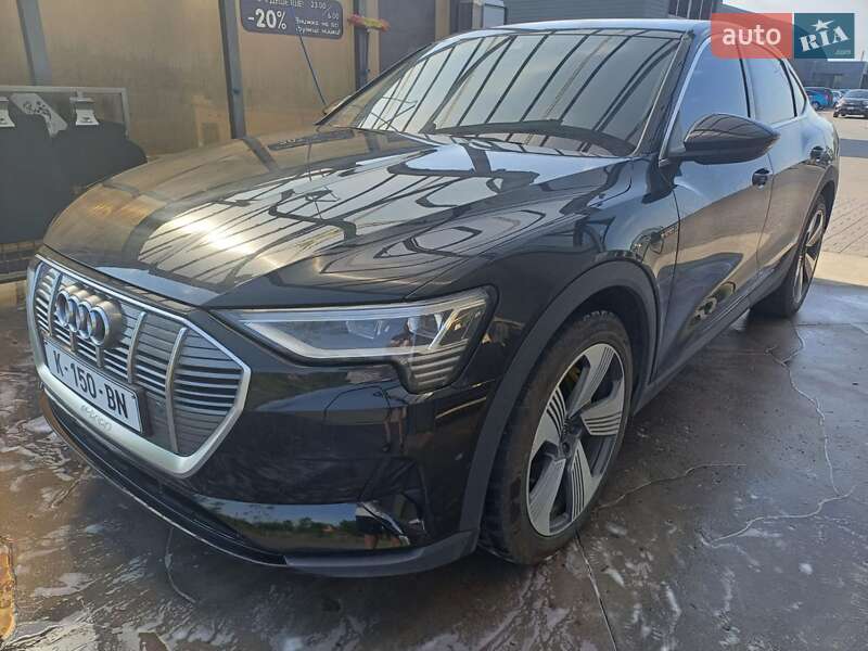 Внедорожник / Кроссовер Audi e-tron Sportback 2020 в Днепре