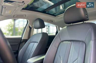 Внедорожник / Кроссовер Audi e-tron Sportback 2021 в 