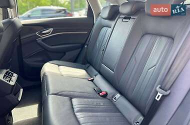 Внедорожник / Кроссовер Audi e-tron Sportback 2021 в 