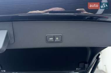 Внедорожник / Кроссовер Audi e-tron Sportback 2021 в 