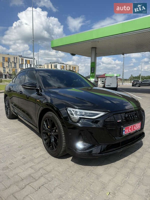 Внедорожник / Кроссовер Audi e-tron Sportback 2023 в 
