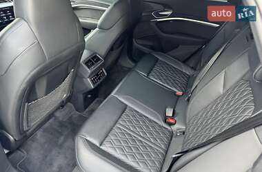 Внедорожник / Кроссовер Audi e-tron Sportback 2022 в 