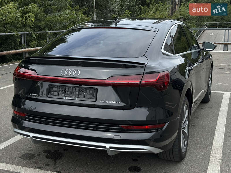 Внедорожник / Кроссовер Audi e-tron Sportback 2021 в Киеве
