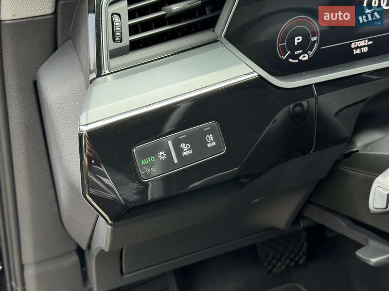 Внедорожник / Кроссовер Audi e-tron Sportback 2021 в Киеве