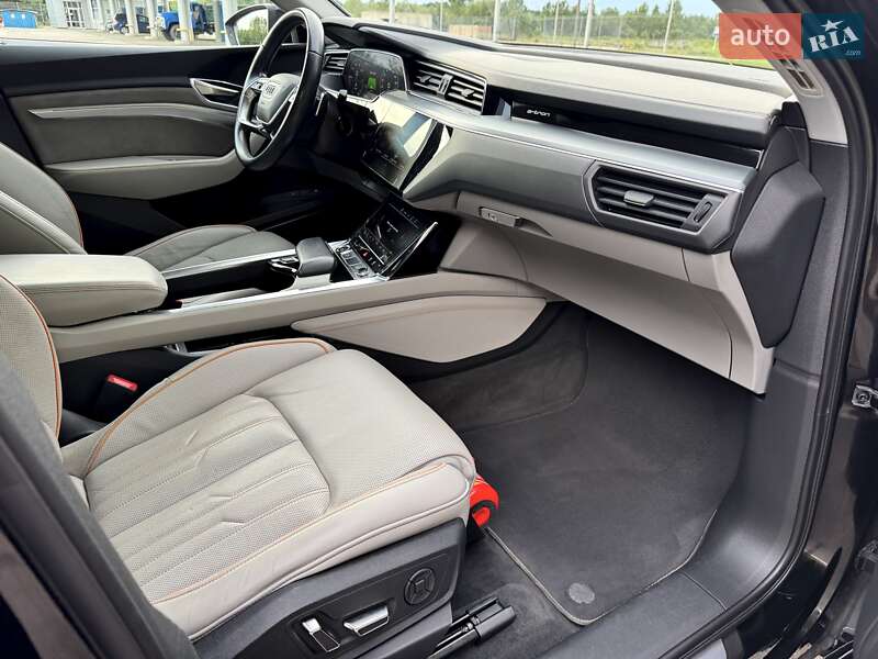 Внедорожник / Кроссовер Audi e-tron Sportback 2021 в Киеве