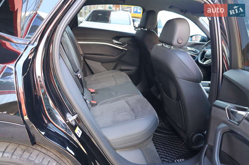 Внедорожник / Кроссовер Audi e-tron Sportback 2022 в Львове