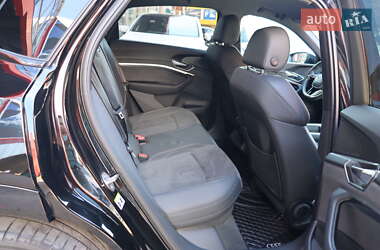 Внедорожник / Кроссовер Audi e-tron Sportback 2022 в 