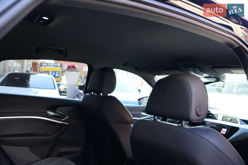 Внедорожник / Кроссовер Audi e-tron Sportback 2022 в Львове