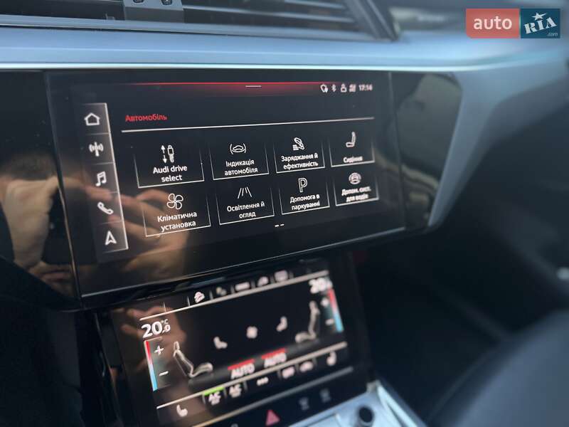 Позашляховик / Кросовер Audi e-tron Sportback 2021 в Мукачевому